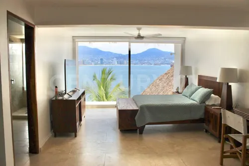Casa Con Vista Al Mar En Venta En Fraccionamiento Las Playas, Acapulco