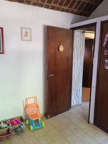 Casa En Venta 5 Ambientes Con Patio, Parrilla Y Cochera
