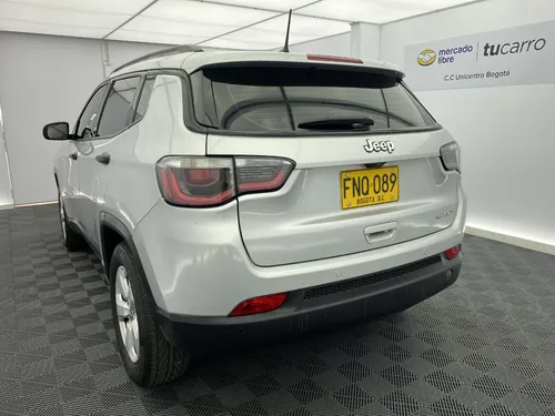 Jeep Compass 2.4 Sport 4x2