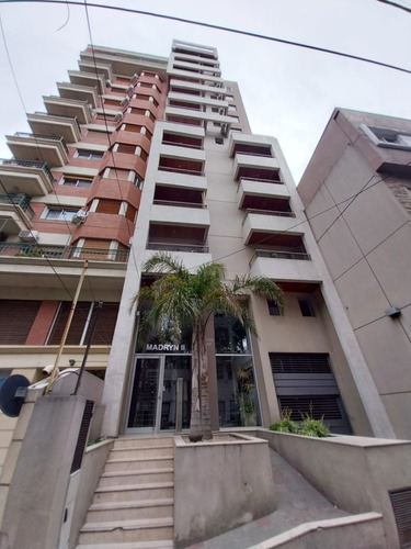 Venta Departamento 2 Ambientes 50 Mts. Edificio De Categoría A Metros Lanusita