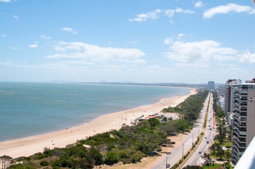 Imagen 7 de 29 de Penthouse En Playa Mansa En Alquiler (ref: Lij-5590)