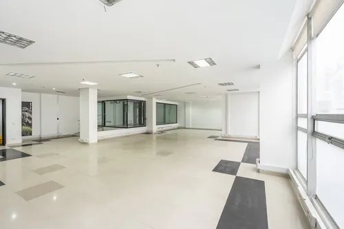 Edificio En Arriendo/venta En Chico Norte. Cod A1094082