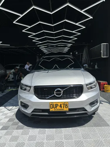 Volvo XC40 2.0 T5 Awd R-design