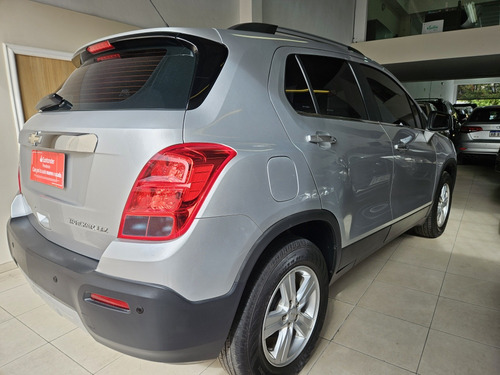 Imagen 7 de 22 de Chevrolet Tracker 2015 1.8 Ltz Fwd Mt 140cv