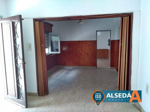 Casa Pasillo Dos Dormitorios Con Terraza Exclusiva - Biedma Y Balcarce - Rosario Sur