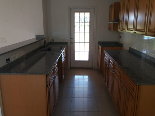 Imagen 14 de 28 de Espectacular Casa En Viñedos De La Tahona 3 Dorm Y Servicio