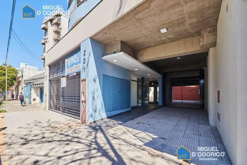 Venta Departamento 3 Ambientes Con Cochera En Parque Avellaneda