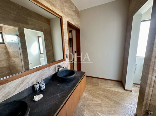 Se Vende Casa En Lagos Del Sol