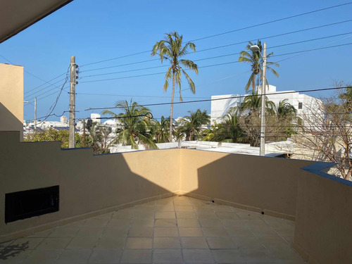 Casa De Dos Niveles En Venta En El Fracc. Virginia En Boca Del Río, Veracruzubicada En Uno De Los Fraccionamientos De Mayor Plusvalía En El Puerto De Veracruz, A 50m De La Ave. Juan Pablo Ii