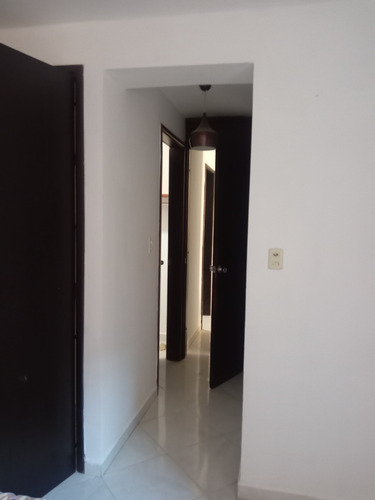 Imagen 3 de 6 de Alquilo Hermoso Y Comodo Apartamento