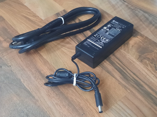 Cargador Fuente Poder De 53v-1.13a Pin Central
