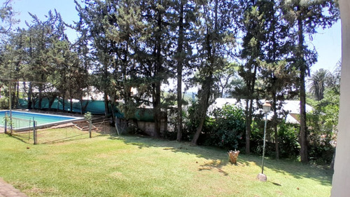 Venta Casa Con Importante Terreno - Zona Corte - Yerba Buena - Italia Alt. 3200