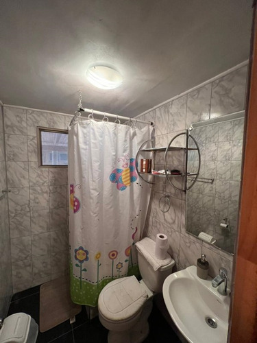 Parcela Con Casa 8 Dormitorios Y 4 Baños, Orilla Lago Rapel