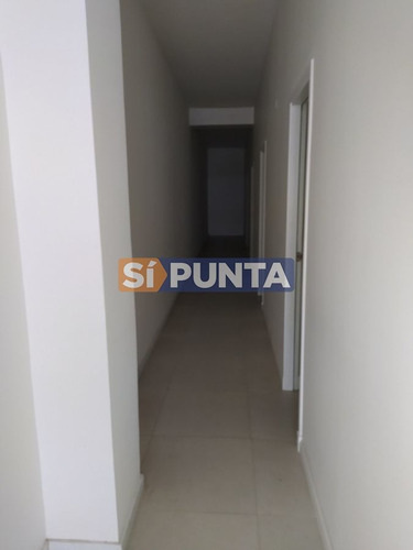 Imagen 7 de 16 de Local En Gorlero En Venta