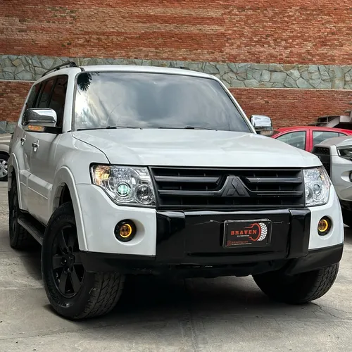 Mitsubishi Montero Limited