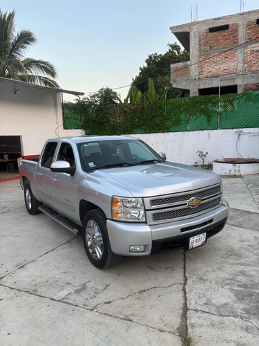Chevrolet Cheyenne 5.3 2500 Crew Cab Ltz 4x4 Mt