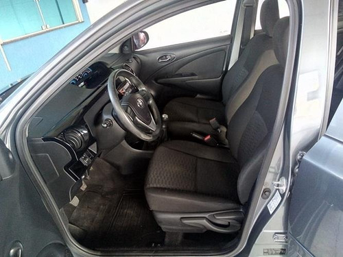 Imagem 10 de 14 de Etios 1.3 X
