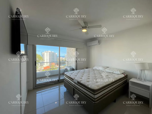 Apartamento En Brava, 3 Dormitorios *