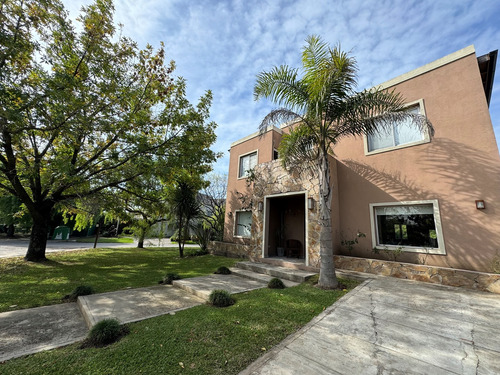 Casa  En Alquiler En San Isidro Labrador, Villanueva, Tigre