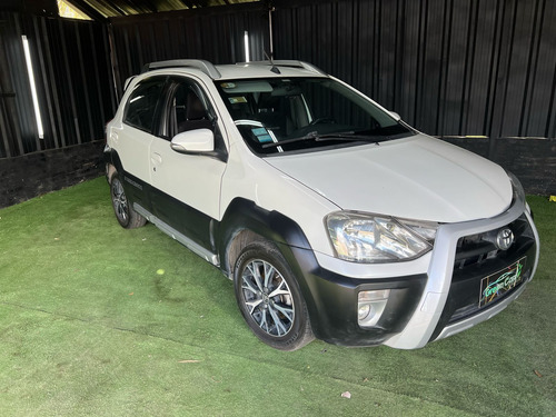 Toyota Etios 1.5 Cross