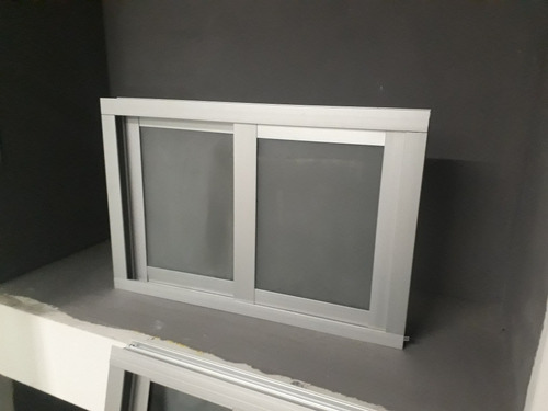 Imagen 1 de 2 de Ventana Aluminio 40x60 Natural