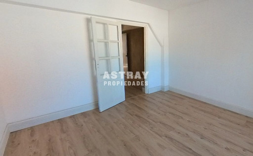 Imagen 16 de 16 de Casa En Venta De 3 Dormitorios En La Blanqueada (ref: Ast-2572)