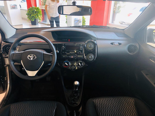 Toyota Etios X 1.5 Vvti 103 Cv 6 M/t 5p 2021 Febrero