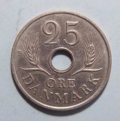 Dinamarca 25 Ore 1967 Excelente Km 855.1 Moneda Perforada