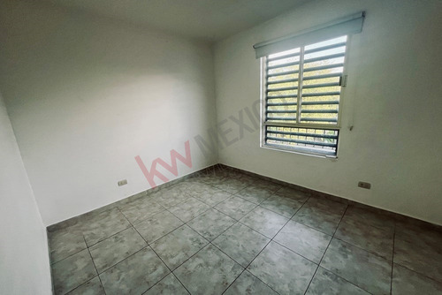 Casa En Renta De 3 Recámaras Colonia Privada En Paraje Anáhuac, Escobedo