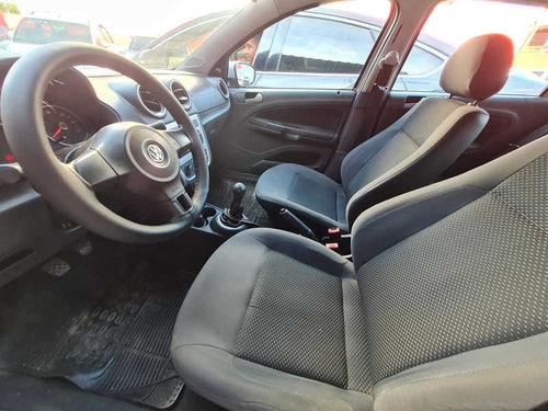 Imagem 5 de 15 de Volkswagen Voyage Trendline 2015 - Motor 1.6 - Imperdível