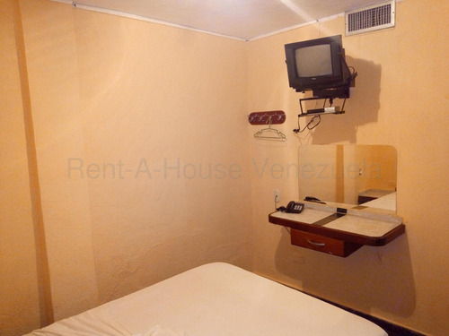 Hotel En Venta Macuto #24-24065 Johana Blanco