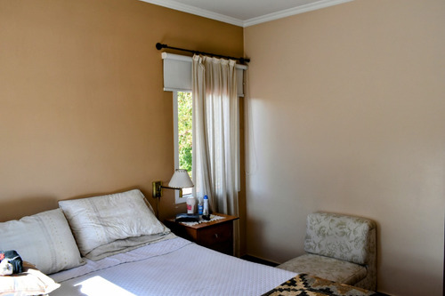 Dueño Vende Excelente Casa Barrio Los Jazmines - Pilar Del Este.
