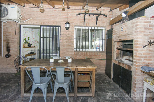 Imagen 18 de 30 de Muy Buen Triplex En La Merced, Lomas De San Isidro!