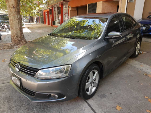 Volkswagen Vento 2.5 Luxury 170cv 2013 New Cars