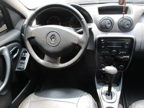 Renault Duster DYNAMIQUE 4X2 2000CC AT AA