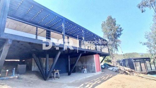Casa Con 3 Habitaciones Y 2 Baños