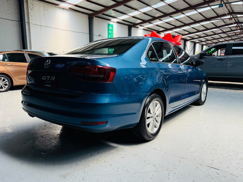 Volkswagen Jetta 2.0 At