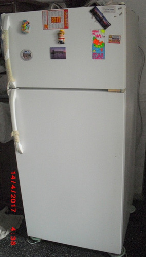 Heladera Con Freezer Frio Seco Americana.