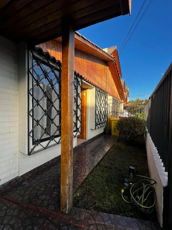 Imagen 1 de 14 de Casa Ampliable Con Patio Con Quincho