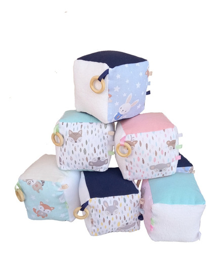 Cubo De Tela Con Sonajero Para Bebe Didactico Sensorial