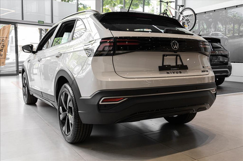 Volkswagen Nivus 1.0 200 TSI TOTAL FLEX HIGHLINE AUTOMÁTICO