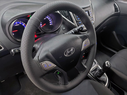 Imagem 8 de 17 de Hyundai Hb20 1.6 Comfort Plus 16v Flex 4p Completo 2014 2015