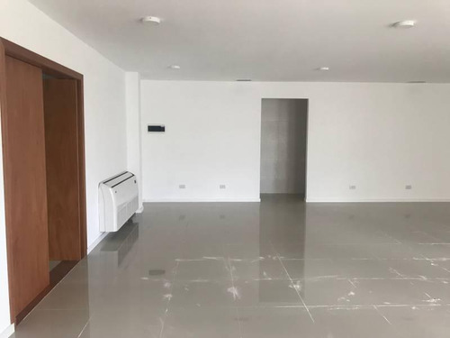 Oficina Premium Ciudad Ribera En Puerto Norte 230mt2 Con Cocheras