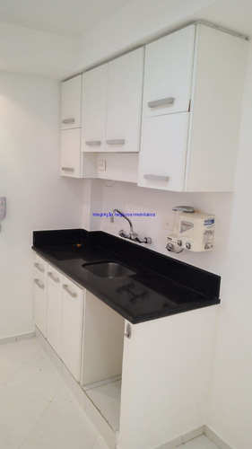 Imagem 8 de 15 de Apartamento 90m², 02 Dormitórios (sendo 01 Suíte), 02 Banheiros E 01 Vaga Na Garagem. Condomínio Com Portaria E Segurança 24hrs. Excelente Localizaç - 21042109 - 69420086