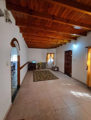 Hermosa Casa En Esquina!
