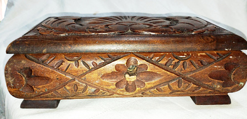Antiguo Cofre Alhajero De Madera Tallada. ¡joyita! Marrón (Usado)