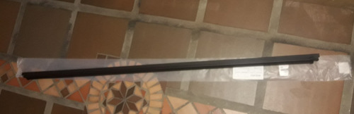 Cepillo Lamevidrio Externo De Compuerta Toyota 4runner 03-09