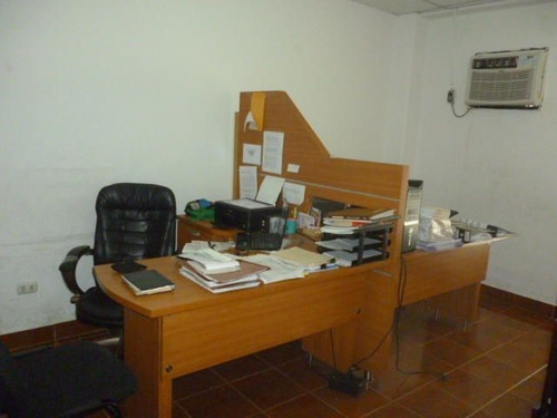 Imagen 18 de 30 de Local Comercial En Venta En Parroquia Catedral Barquisimeto Lara +++23-1767 */ M.c T. N° +0-4-2-4- 5.5.6. 5.7. 5.9 *--**