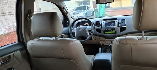 Toyota Sw4 3.0 Srv Cuero I 171cv 4x4 5at 2013