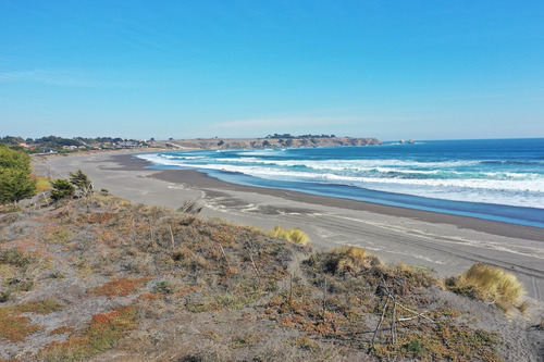 Desarrollo Inmobiliario Frente Al Mar En Punta De Lobos